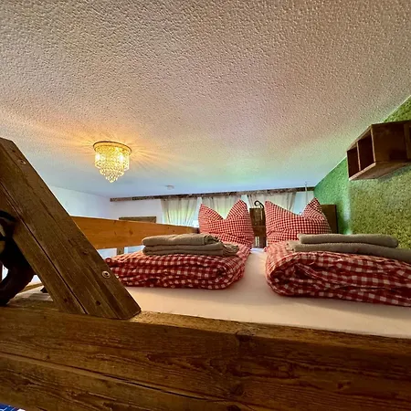 Zur Gluecklichen Gams - Mit Huettenvibes In Fuer Bis Zu 8 Gaeste Lägenhet Oberstdorf