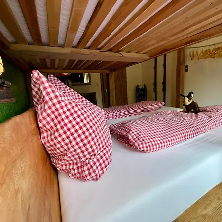 Apartment Zur Gluecklichen Gams - Mit Huettenvibes In Fuer 1-8 Gaeste