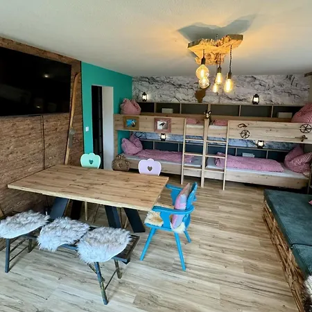 Апартаменты Zur Gluecklichen Gams - Alpine Boutique Apartment