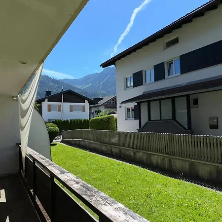 Apartment Zur Gluecklichen Gams - Mit Huettenvibes In Fuer 1-8 Gaeste Oberstdorf